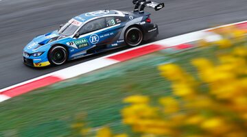 Филипп Энг выиграл первую гонку DTM в Зольдере