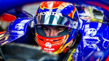 Алекс Албон: Я думаю о сохранении места в Toro Rosso, а не о переходе в Red Bull
