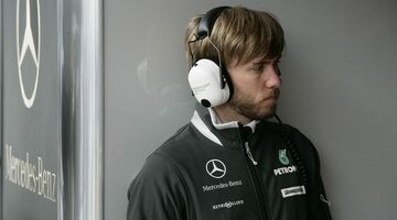 Ник Хайдфельд мог стать гонщиком Mercedes вместо Льюиса Хэмилтона