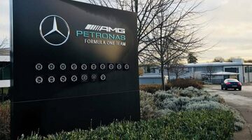 Четверо сотрудников Mercedes уволены за проявление расизма
