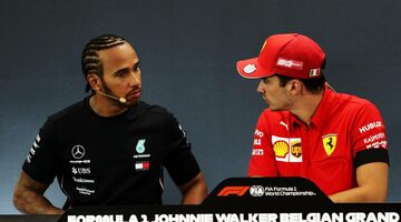 Флавио Бриаторе: Ferrari не стоит спешить с приглашением Хэмилтона