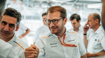 Андреас Зайдль: В McLaren ждут подиумов и побед в 2023-м