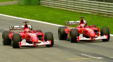 Этот день в истории Ф1: Скандальный финиш Ferrari и последняя победа Алонсо