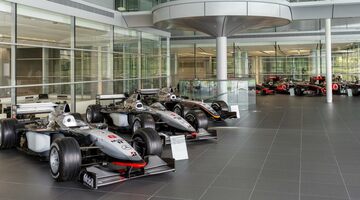 McLaren может заложить базу и коллекцию исторических машин