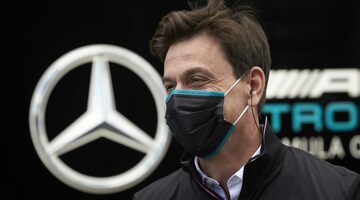 Тото Вольф: Mercedes не виновата в предсказуемости чемпионата