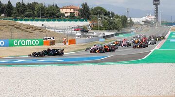 В Red Bull Racing признали поражение от Mercedes в Барселоне