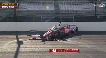 Видео: Жесткие аварии Оливера Эскью и Спенсера Пигота в Инди 500