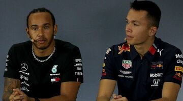 Хэмилтон: У Red Bull нет двух равнозначных пилотов. Албон: Не буду слушать Хэмилтона!
