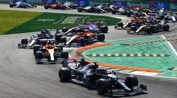 McLaren предложила искусственно замедлить Mercedes