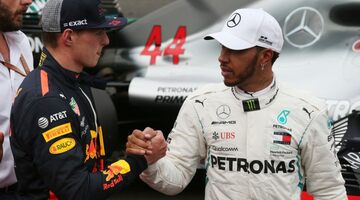 Эксперт: Хэмилтон ни за что не согласится на переход Ферстаппена в Mercedes