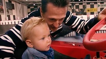 Видео: Маленький Мик Шумахер с отцом на картодроме