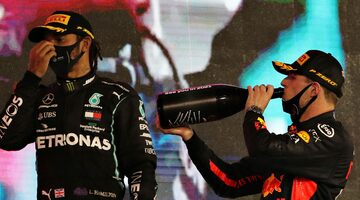 F1-Insider: В новом контракте Льюиса Хэмилтона будет «пункт Ферстаппена»