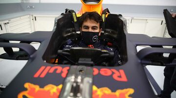 Серхио Перес сядет за руль машины Toro Rosso