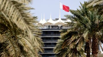 Жарко и ветрено. Прогноз погоды на предсезонные тесты Ф1 в Бахрейне