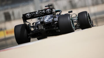В Mercedes заявили, что проигрывают Red Bull в гоночном темпе