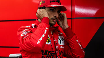 Карлос Сайнс не согласен, что Себастьян Феттель провалился в Ferrari