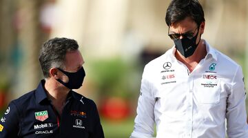 Война между Mercedes и Red Bull Racing разгорается не только на трассе