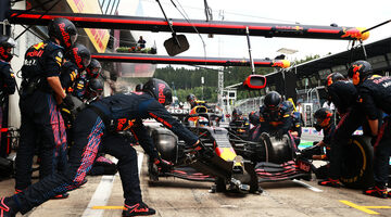 Red Bull Racing добилась смягчения директивы FIA по пит-стопам