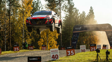 Стал известен предварительный календарь WRC на сезон-2022