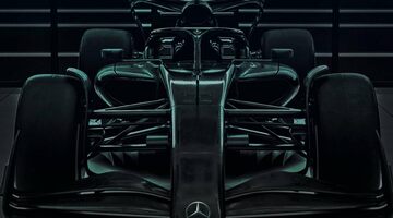 Mercedes показала первое изображение машины 2022 года. Фото