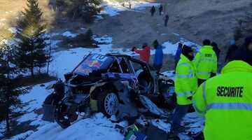 Новый сезон WRC начался с серьезной аварии. Видео