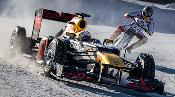 Макс Ферстаппен прокатился по ледяной трассе на машине Формулы 1. Видео