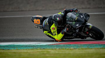 Лука Марини – быстрейший во второй день тестов MotoGP в Мандалике