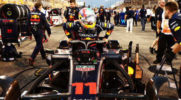 Red Bull Racing назвала точную причину двойного схода на Гран При Бахрейна