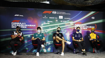 Пилоты Формулы 1 объяснили решение продолжать этап в Джидде