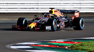Видео: Новая машина Red Bull дебютировала на трассе