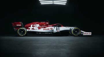 Haas и Alfa Romeo провели презентации машин