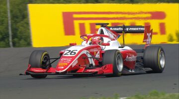 Маркус Армстронг одержал первую победу в Формуле 3
