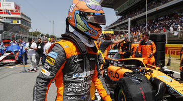 «Опять выступил не лучшим образом». Босс McLaren недоволен Даниэлем Риккардо