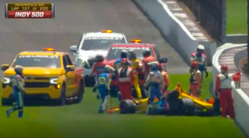 Ромен Грожан попал в страшную аварию в Инди 500. Видео