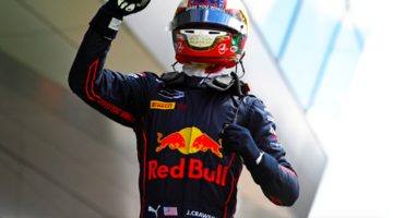Джек Кроуфорд выиграл субботнюю гонку Формулы 3 в Австрии, Смоляр – девятый
