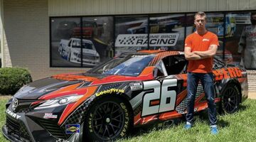 Даниил Квят поможет NASCAR установить впечатляющий рекорд