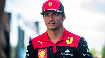 Карлос Сайнс: Никакие команды не критикуют за ошибки так, как Ferrari