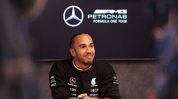 Титульный спонсор Mercedes назвал Хэмилтона восьмикратным чемпионом
