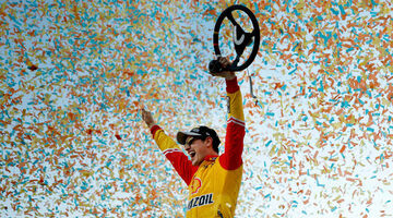 Джоуи Логано стал двукратным чемпионом NASCAR