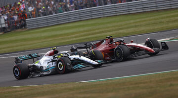 Деймон Хилл: Ferrari специально хочет пропустить Mercedes в Кубке конструкторов