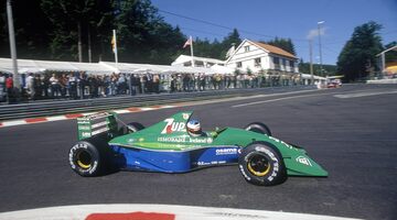 Первый болид Михаэля Шумахера в Формуле 1 выставили на торги