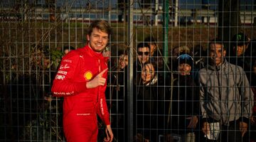 «Слушатели Ferrari Driver Academy наблюдали за работой Шварцмана»: Ferrari рассказала о тестах Роберта