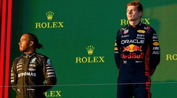 «Да, у Red Bull быстрая машина, и что?» Ферстаппен ответил Хэмилтону