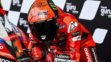 Франческо Баньяя выиграл гонку MotoGP в Хересе и возглавил чемпионат