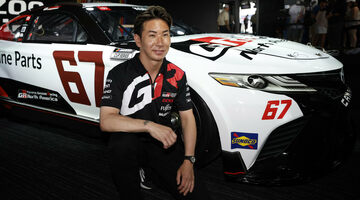 Камуи Кобаяши дебютирует в NASCAR