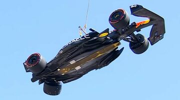 Инженеры Mercedes не разобрались в том, как работает днище Red Bull Racing