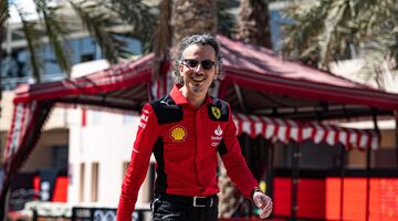 Ferrari заменит Лорана Мекиса двумя специалистами
