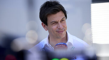Тото Вольф: FIA нагрянула к нам с кучей вопросов о лимите расходов 
