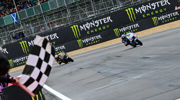 Алекс Маркес победил в спринте MotoGP в Сильверстоуне