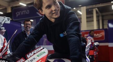 Оскара Пиастри отругала мама за визит на Гран При Великобритании MotoGP